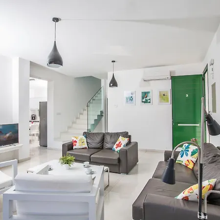 Neue Ferienvilla Fuer 10 Personen 普罗塔拉斯