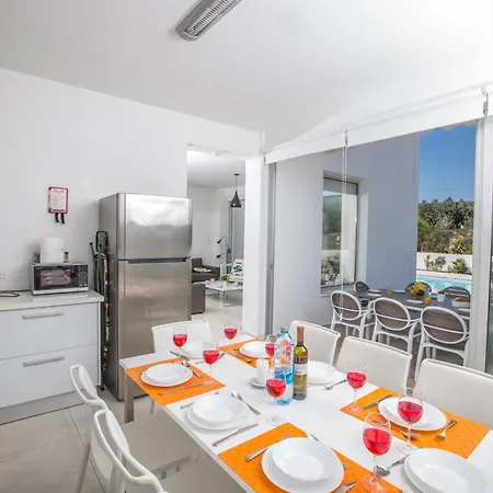 Holiday home Neue Ferienvilla Fuer 10 Personen Protaras
